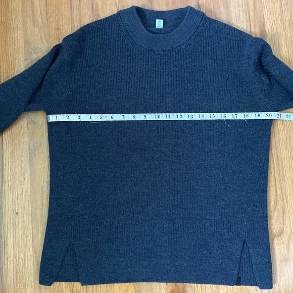 Lululemon Dark Gray Sweater - Picture 6 of 11